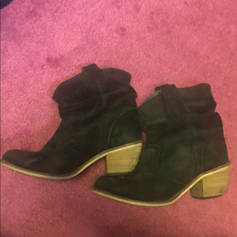 Steve Madden booties